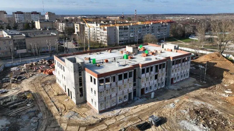 В Серпухове возвели каркас здания будущего детсада