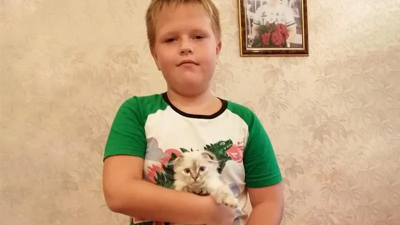 Школьник из Электростали потратил все свои сбережения на игрушки для собак из приюта 