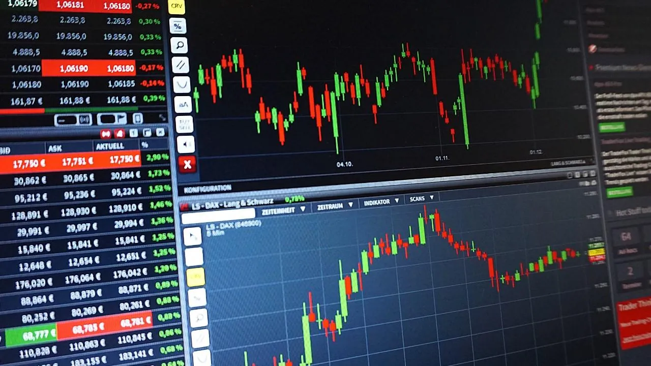 Индекс Мосбиржи обвалился до минимума с июня 2023 года