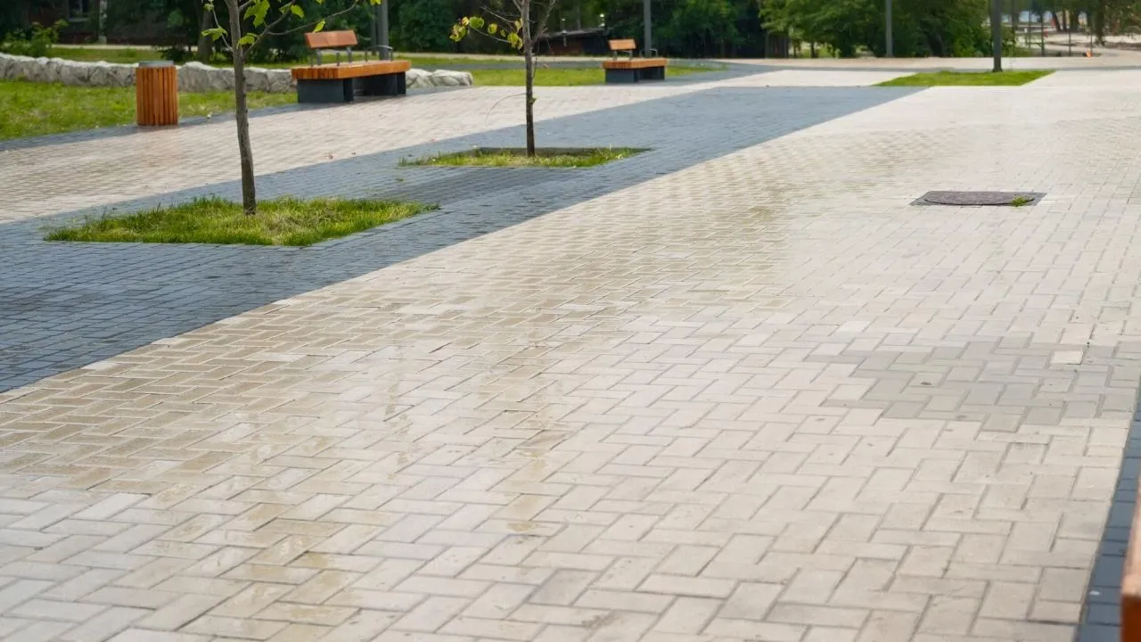 В сквере имени Пестова Подольска устанавливают камеры видеонаблюдения