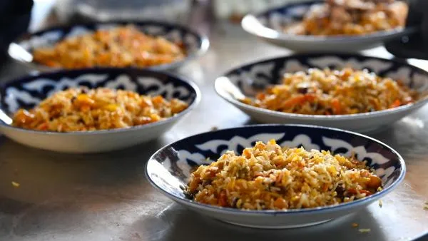 Россиянин рассказал о шикарном обеде сто рублей в Узбекистане