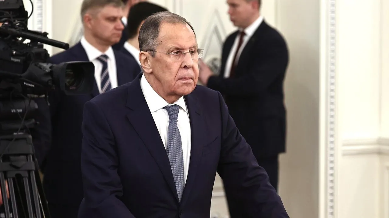 Лавров нашел общее у Макрона с Гитлером и Наполеоном