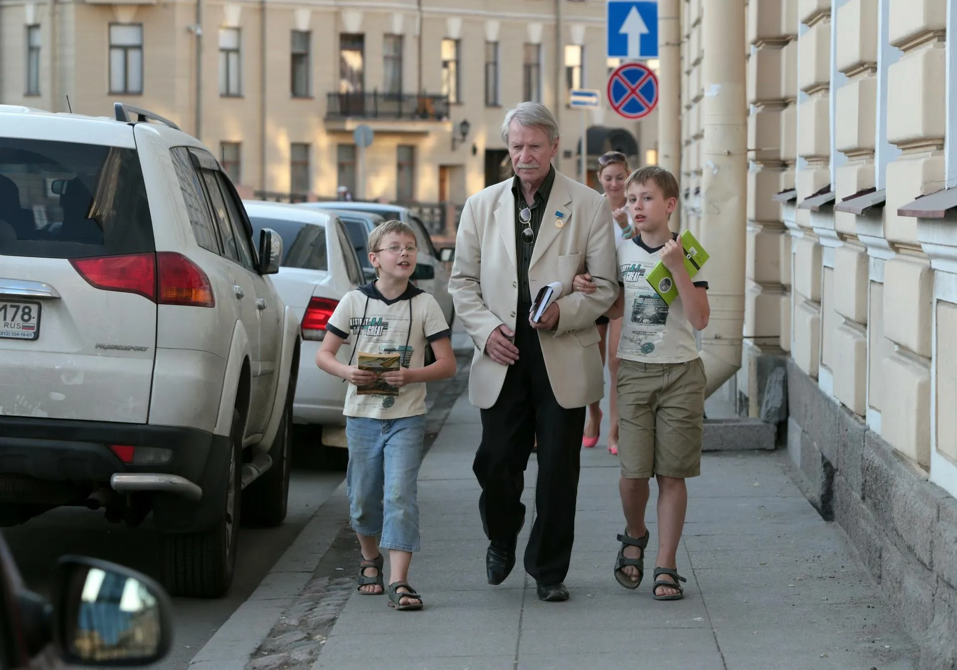 Zamir Usmanov/Russian Look
