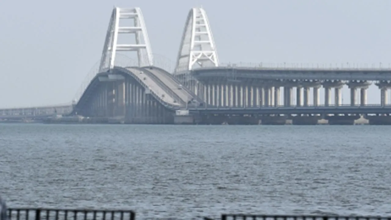 Автомобильное движение на Крымском мосту восстановлено