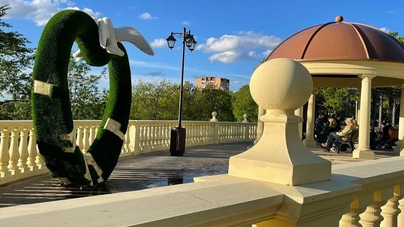 Вандалы испортили скульптуру в парке Подольска