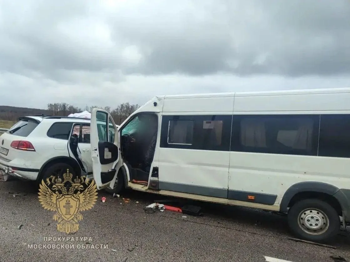 В Кашире прокуратура взяла на контроль установление обстоятельств ДТП с пассажирским микроавтобусом