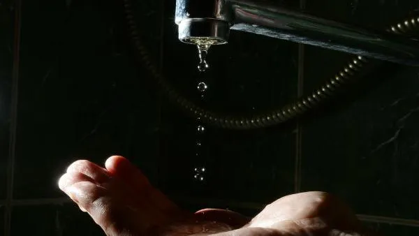 Горячую воду начнут отключать в МО не раньше 15 мая