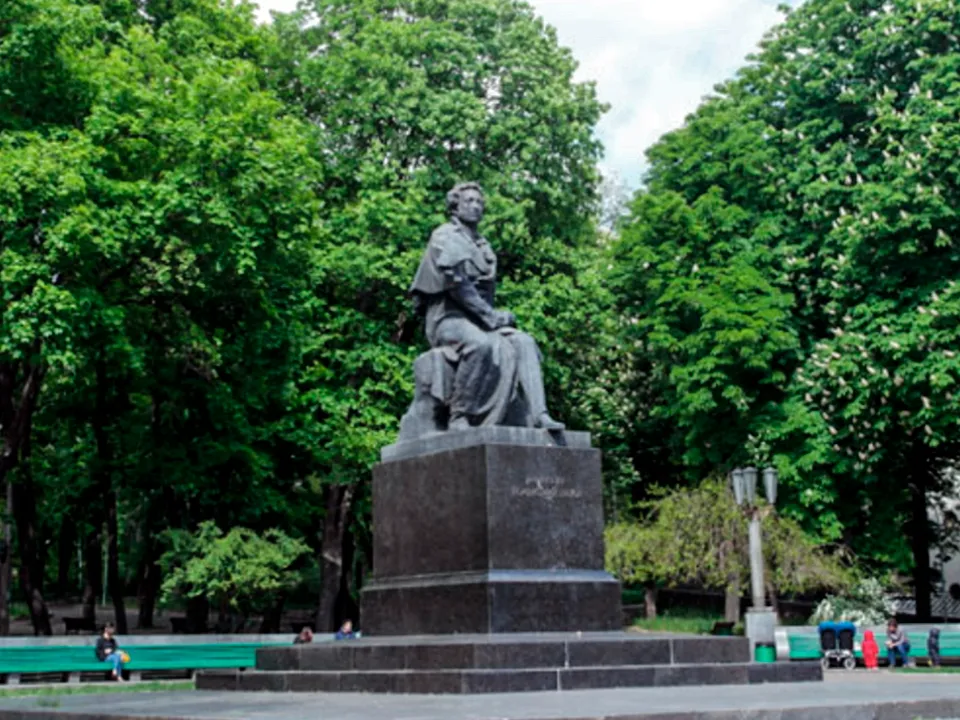 «Кличко не знает, кто такой Пушкин»: известный скульптор назвал снос памятника великому писателю агонией