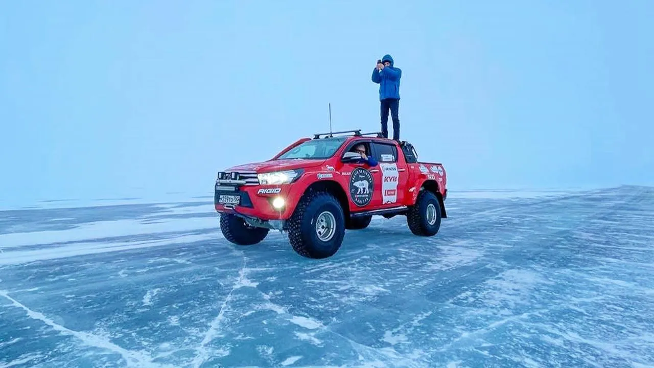 Алексей Жирухин