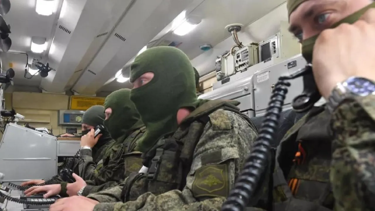Силы ПВО сбили четыре ракеты, выпущенные по Мариуполю
