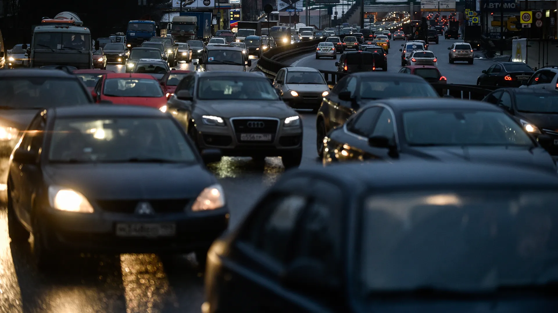 Автомобильные заторы в Москве.