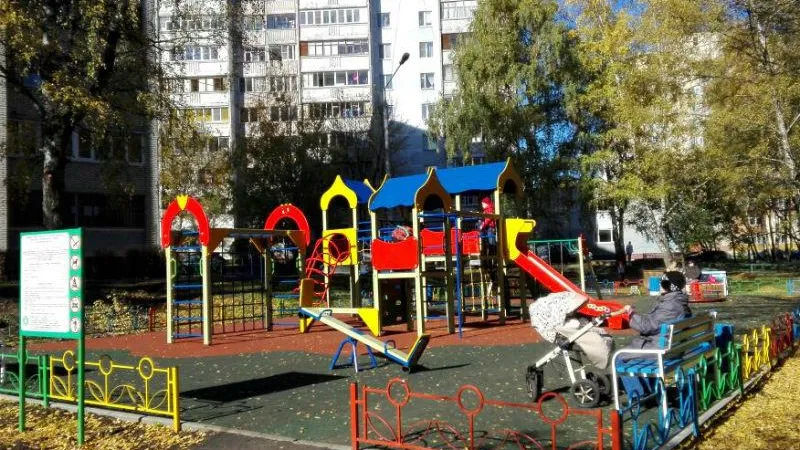 Почти 100 новых детских площадок появилось в Подмосковье с начала года
