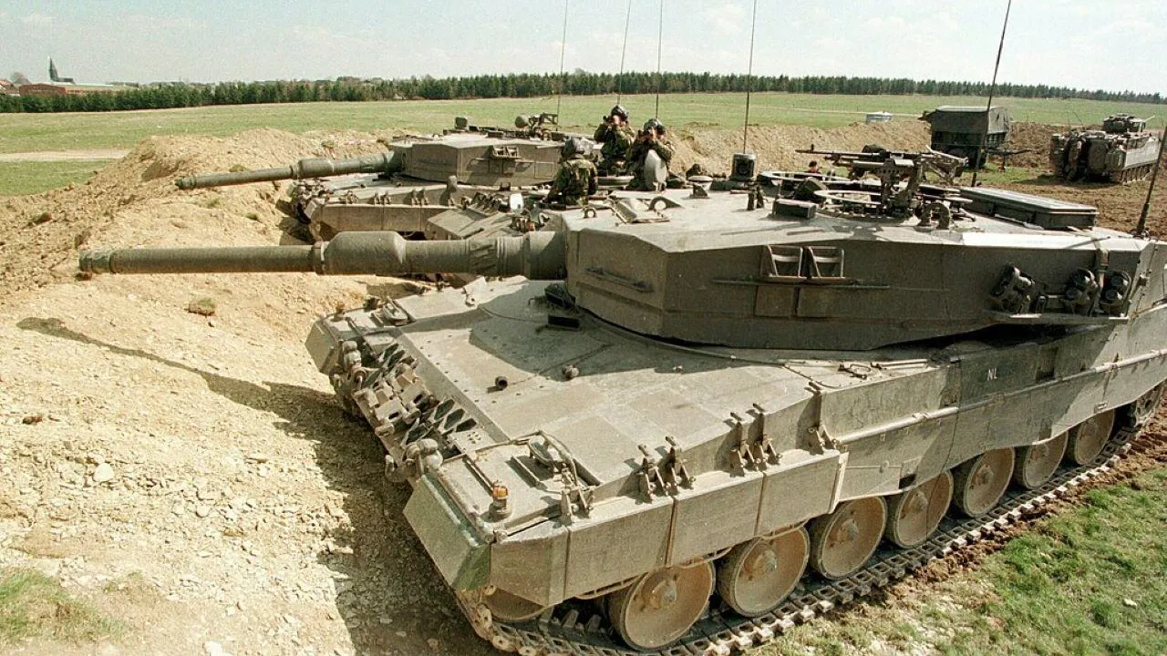 Швейцария передаст Германии танки без права использовать их на Украине