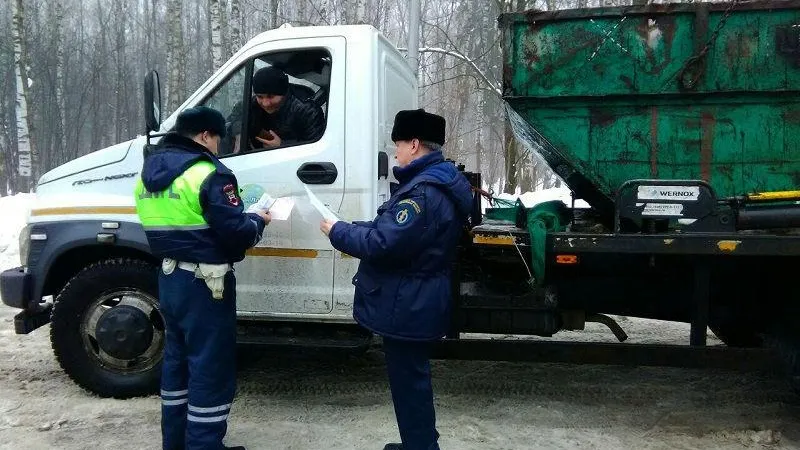 Многочисленные нарушения при перевозке мусора выявили в ходе рейда в Электростали