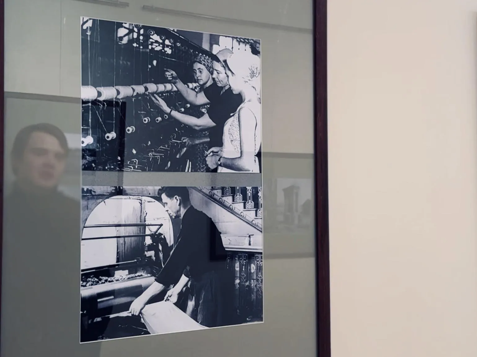 Работники бумагопрядильной фабрики. Фото: Ольга Стаферова