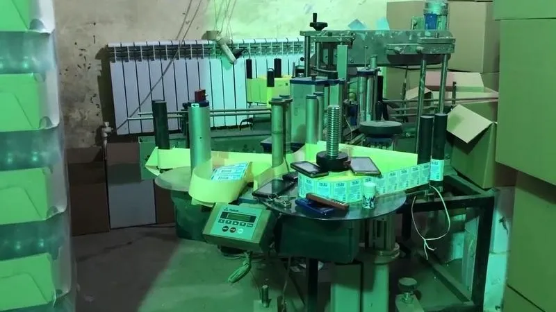 Склад с контрафактным алкоголем и 150 тыс поддельных акцизов нашли в Орехово-Зуево