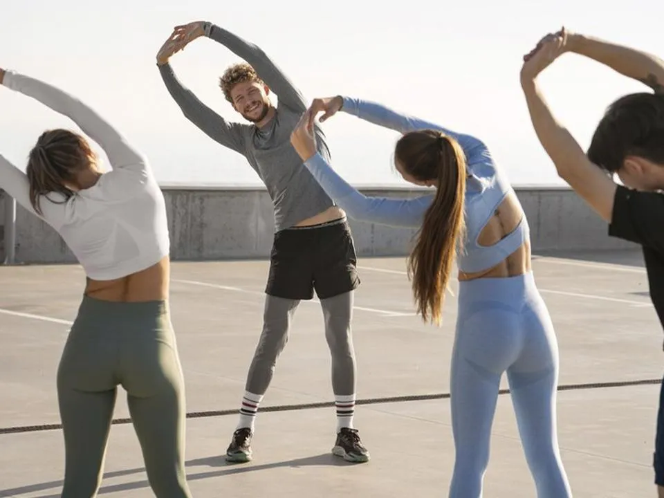 «Алкоголь не сильно вредит»: выяснилось, почему тусовщики живут дольше тех, кто придерживается ЗОЖ