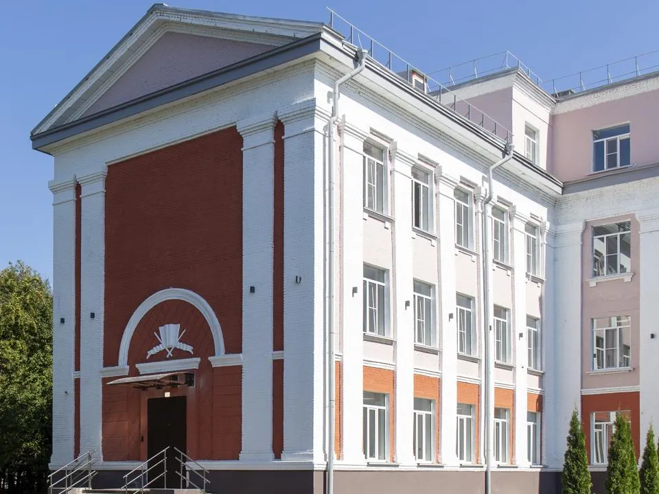 Так теперь выглядит школа №1 на улице Пушкина