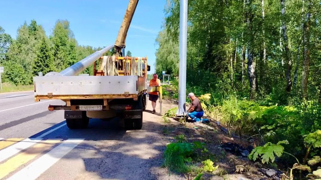 Более 30 км новых линий наружного освещения обустраивают сейчас в Подмосковье