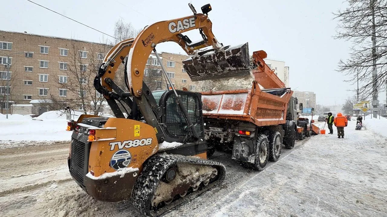 С подмосковных региональных дорог вывезли порядка 1 млн кубометров снега