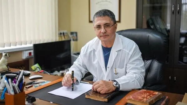 Теледоктор Мясников назвал влияние оливкового масла на снижение риска деменции