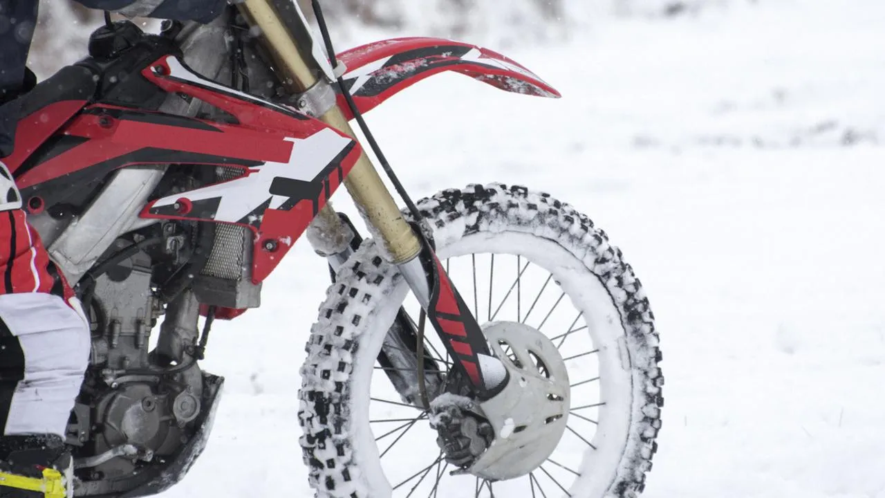 Гонка с последствиями: юные питбайкеры-лихачи выехали на дороги Долгопрудного