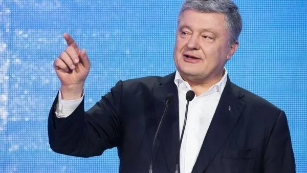 Украинцы будут пожизненно содержать Порошенко
