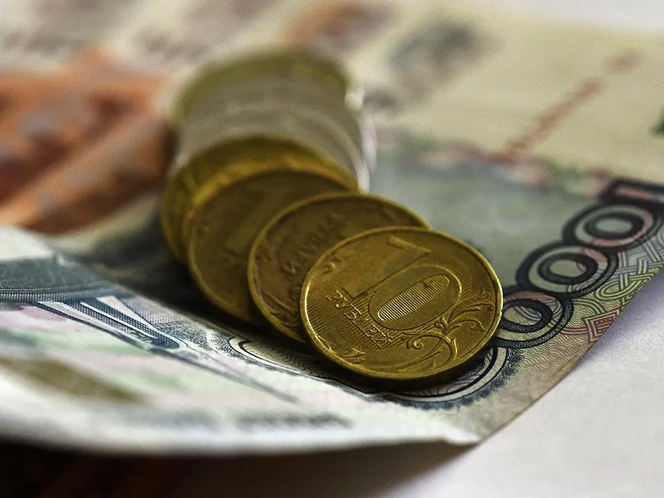 Всего 2 тыс. рублей в месяц: как накопить на пенсию при нестабильном доходе — советы эксперта