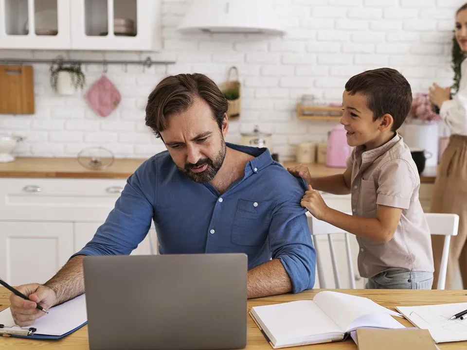 «Боятся, что без них все посыплется»: выяснилось, почему бизнесменам сложно завести семью