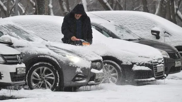 В пятницу в Подмосковье будет облачно и небольшой снег