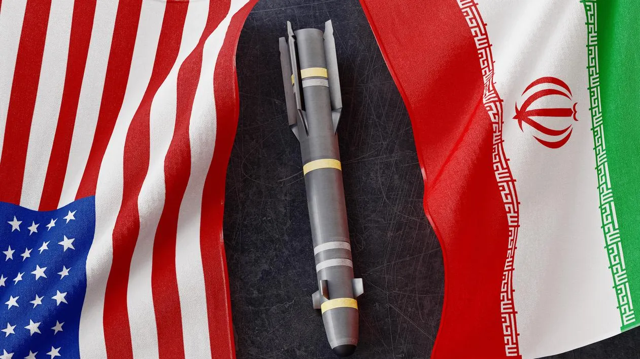 Публицист призвал поддержать Иран в противовес помощи США Украине