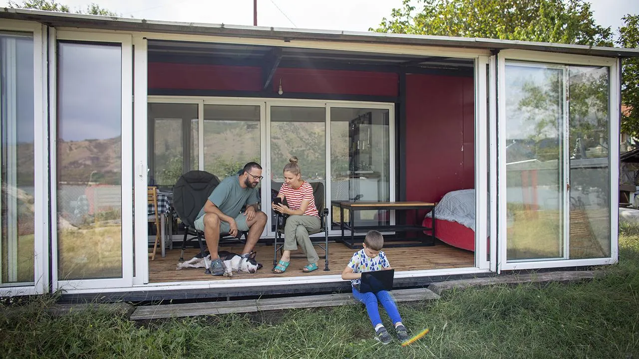 istockphoto.com/mmpile