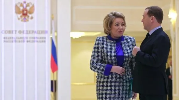 Матвиенко предлагает ввести запрет на вывоз леса за границу