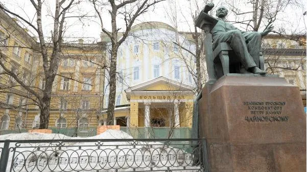 Около 130 билбордов с рекламой юбилея Чайковского появятся в МО