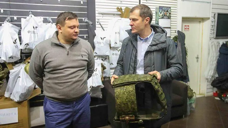 Владимир Волков проверил работу предприятия по выпуску тактического снаряжения
