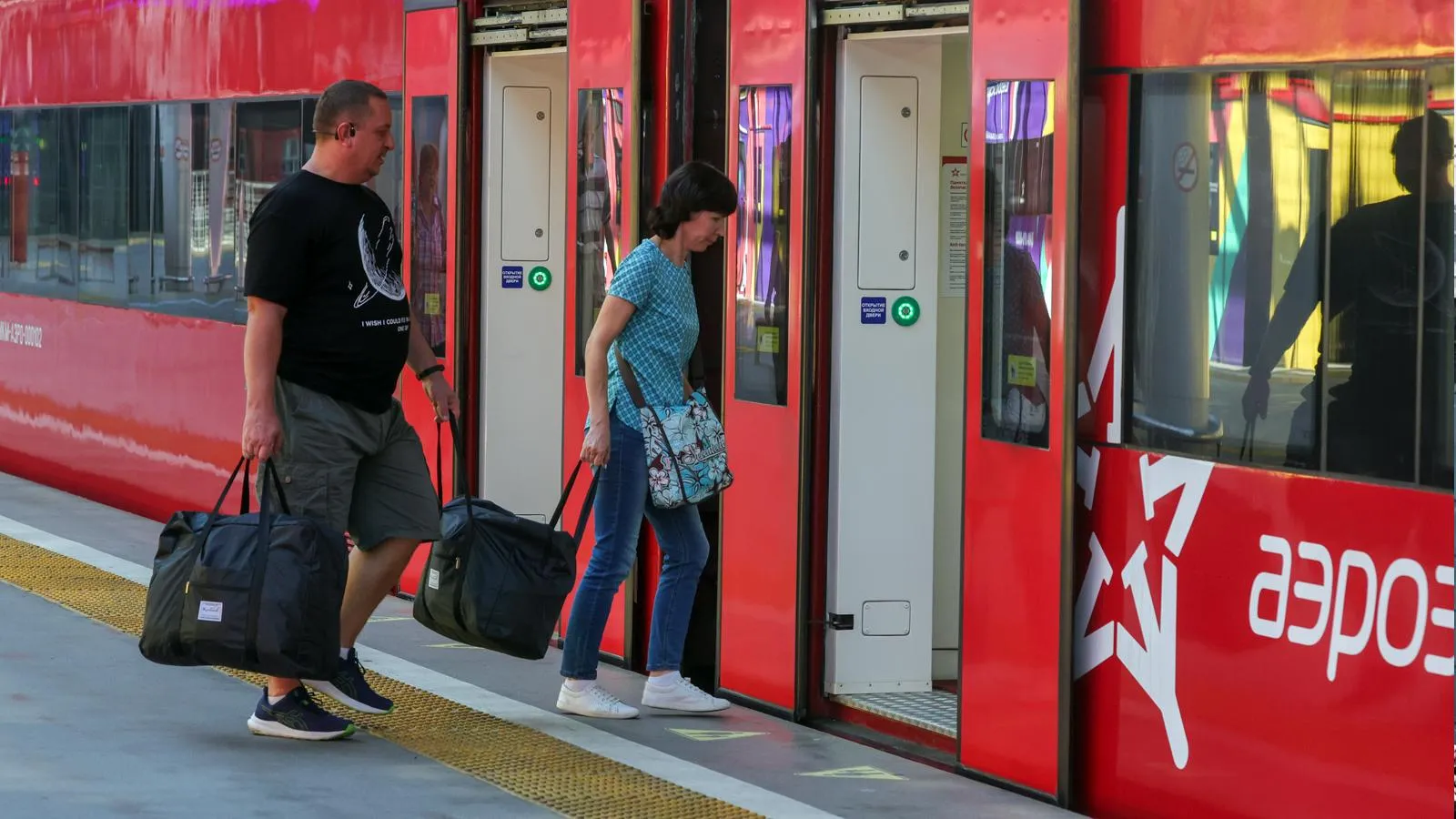 Пассажиры «Аэроэкспресса» в международном аэропорту Домодедово. Shatokhina Natalia