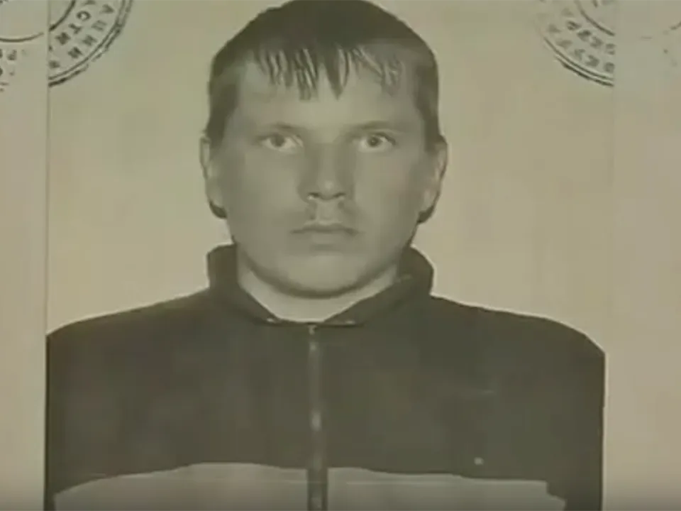 Кадр из фильма «Криминальная Россия. Тварь дрожащая». Режиссер Д. Трофимов. 2006 год