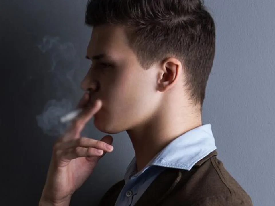 Аномалии спермы и выкидыши: выяснилось, как курение лишает россиян возможности иметь детей