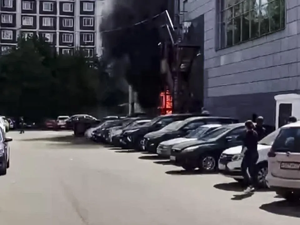 Очевидица рассказала о последствиях и возможных причинах взрыва у супермаркета на юго-западе Москвы