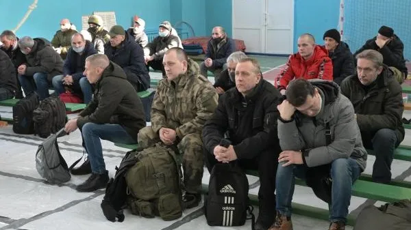 Политолог Светов считает, что планирующаяся мобилизация на Украине пройдет по методике Гитлера