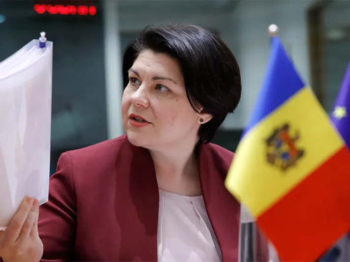 Стало известно из-за чего правительство Молдавии отправили в отставку