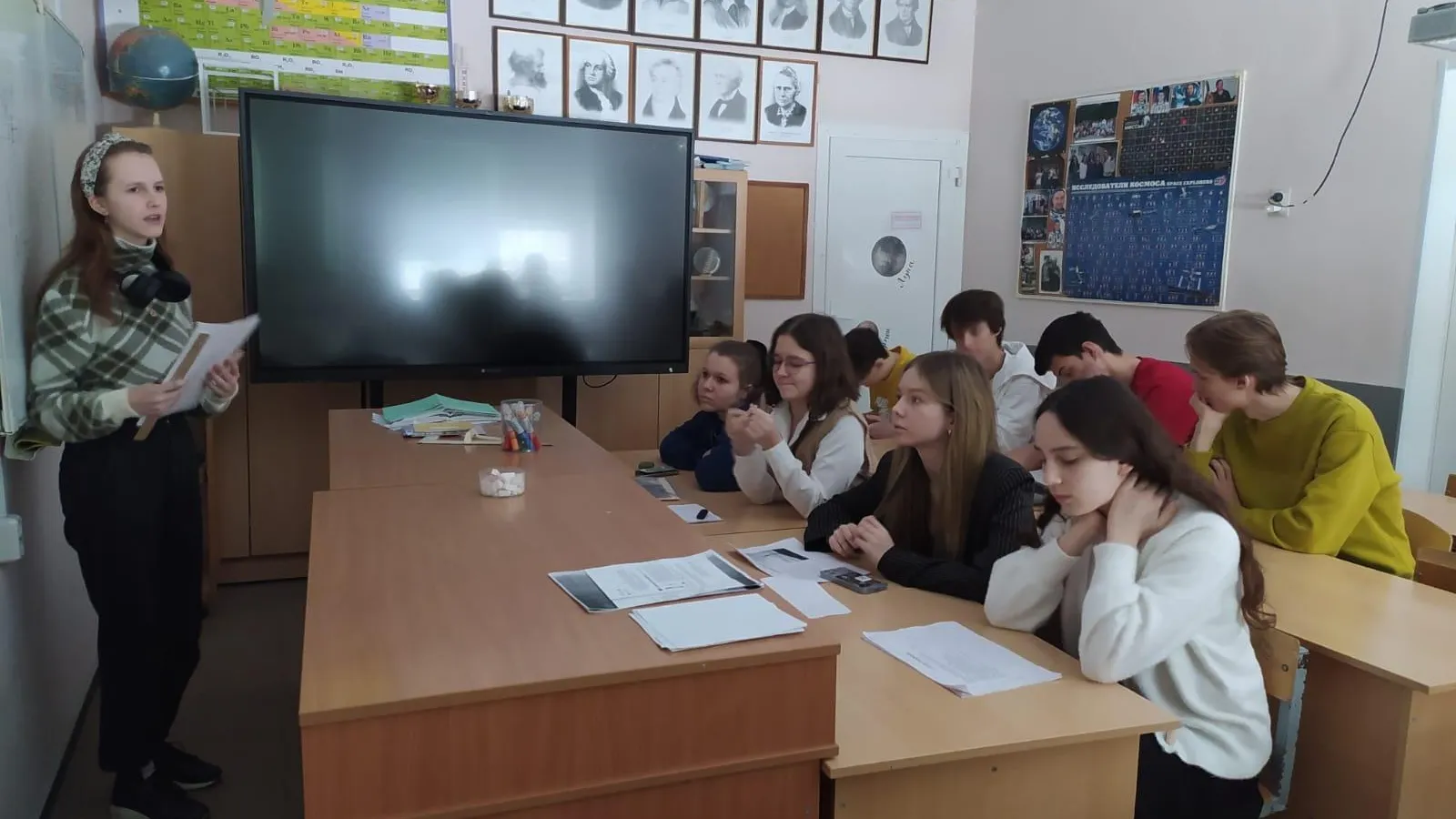 Коричневые карлики и дифракция электронов: гимназисты "Тарасовки"