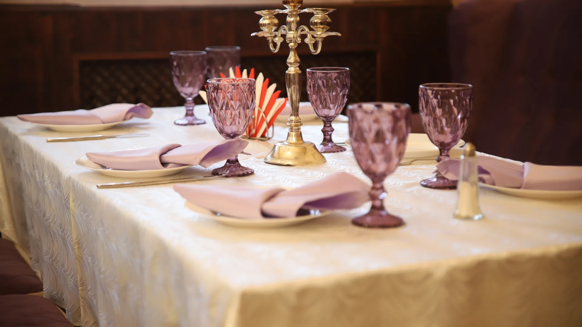 Капельница, сорбенты, БАДы: наркологи развенчали три главных мифа о быстром выводе алкоголя