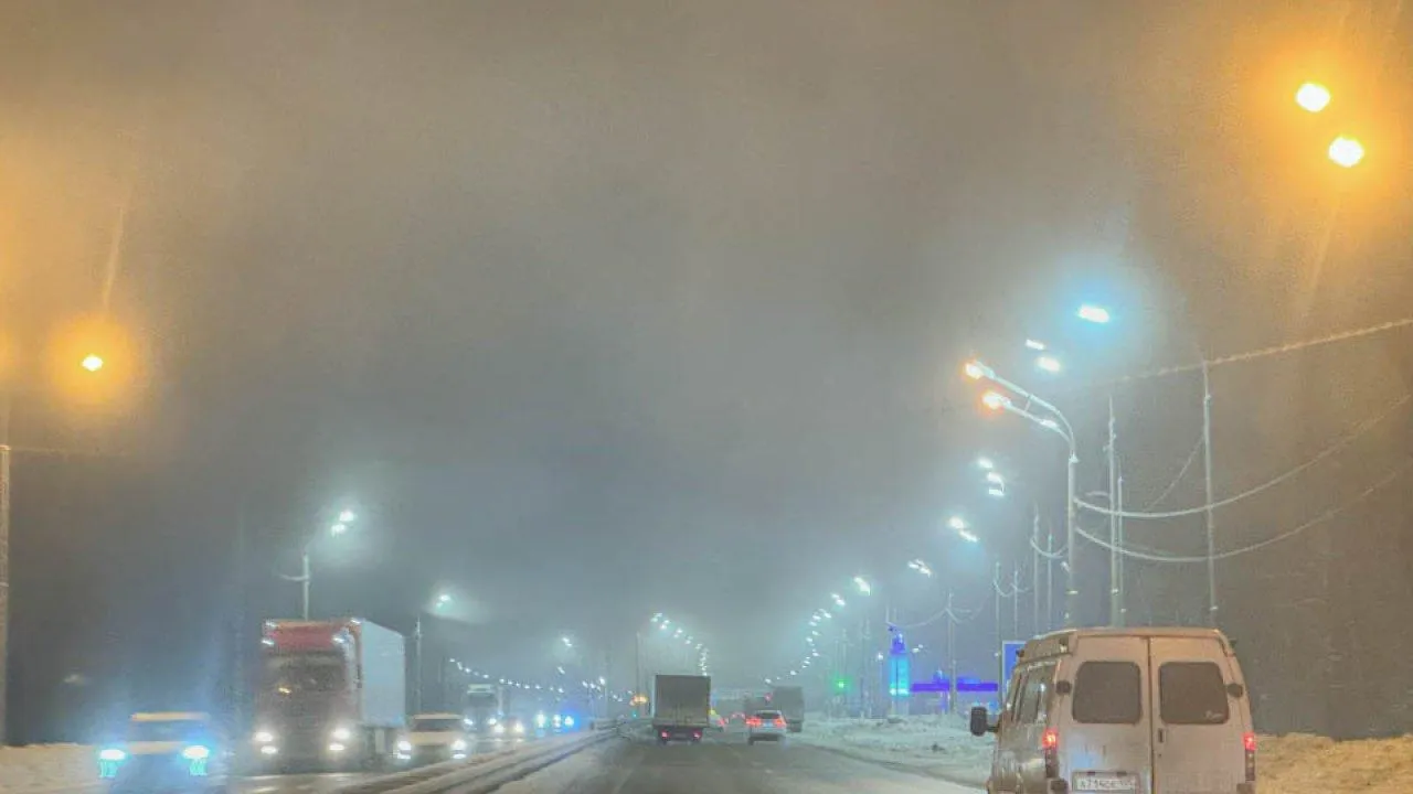 «Где чистый воздух-то?»: красноярка предлагает ходить по городу в кислородной маске