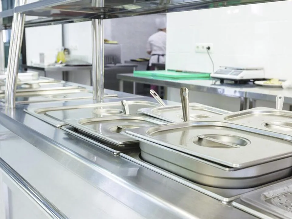 Не льгота и не привилегия: выяснилось, кто получит бесплатное питание в школах