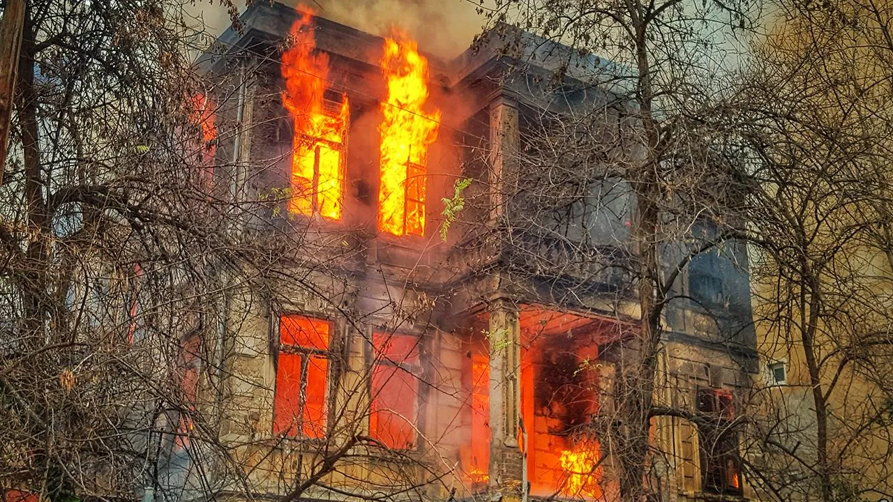 Тюменская больница выплатит компенсацию женщине за сгоревшего в пожаре мужа