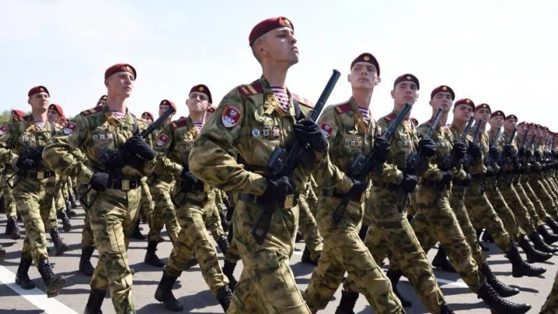 Готовность военнослужащих к Параду Победы проверили в Балашихе