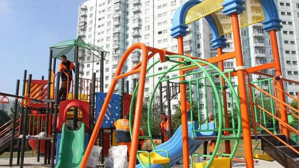 В МО перевыполнен план по строительству детских площадок