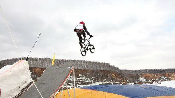 Спортивный праздник пройдет в Дзержинском в День космонавтики