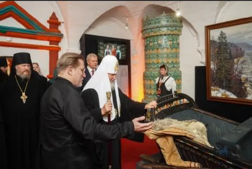 Игорь Палкин / Патриарх Кирилл посетил выставку Ивана Глазунова в Царицыных палатах